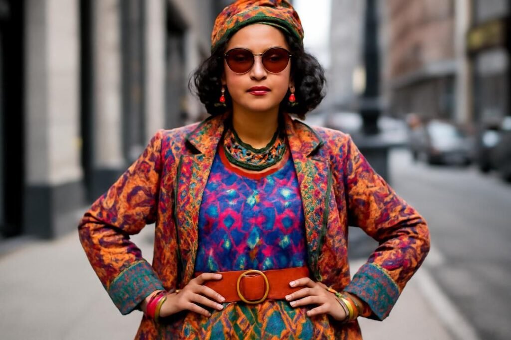 Moda maximalista: o guia para arrasar com looks ousados e cheios de personalidade